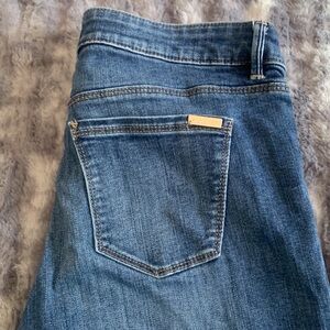 White House Black Market The Slim Crop Jeans | Size 4